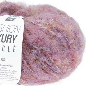 Photo of 'Fashion Luxury Bouclé' yarn